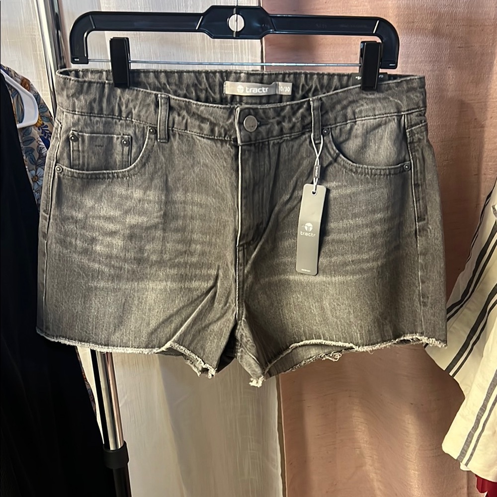Tractr Gray Jean Shorts with Frayed Hem